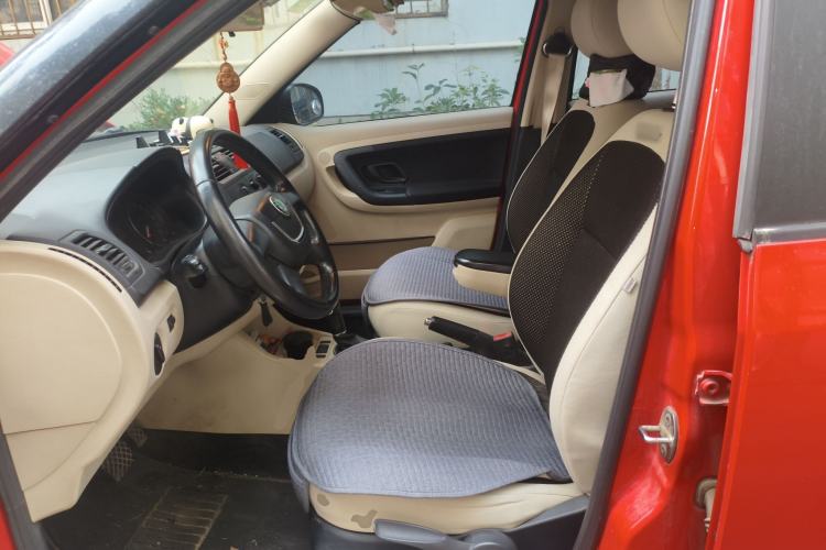 Used Skoda Fabia 2012 1.6L Scout Left Front Seat