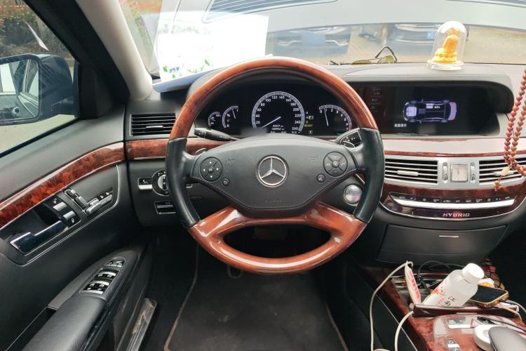 Used Mercedes-Benz S-Class 2010 S 400 L HYBRID Steering Wheel