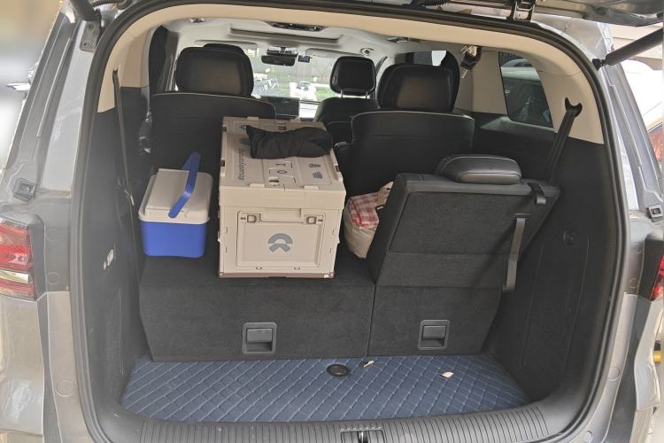 Used Roewe iMAX8 2021 400TGI Supreme Series Ultimate Edition Trunk