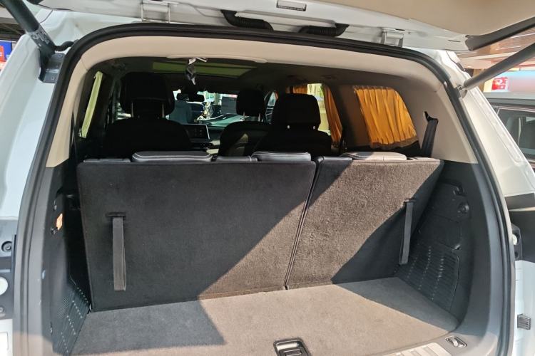 Used SAIC MAXUS D90 Pro 2020 2.0T Diesel Two-Wheel Drive Comfort Edition 7 Seats