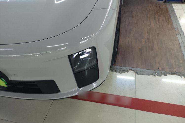 Used Li Auto i6 2025 Model Two-Wheel-Drive Standard Type
