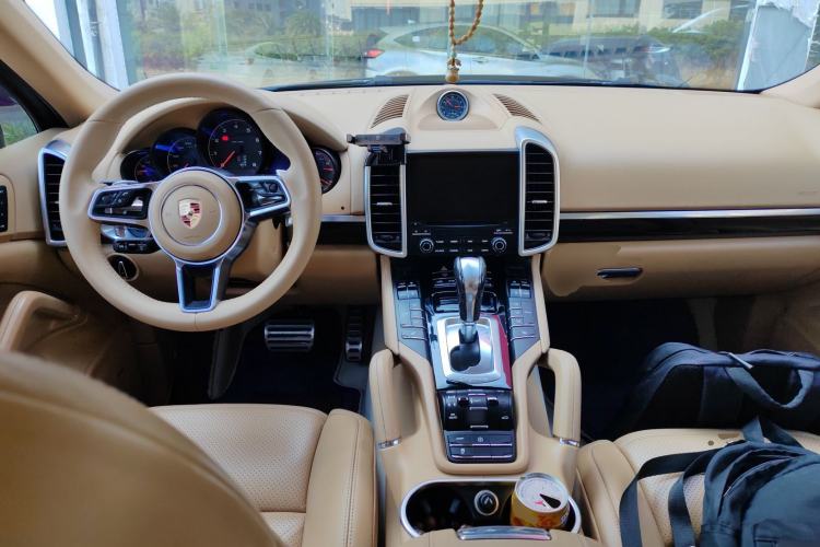 Used Porsche Cayenne 2016 Cayenne Platinum Edition 3.0T
