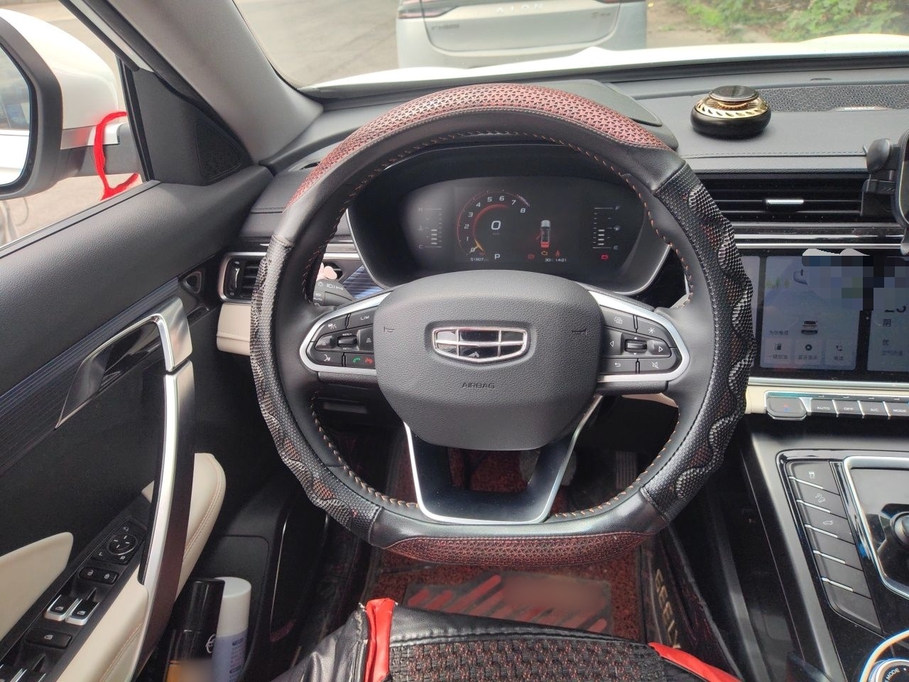 Geely Auto Emgrand X7 Sport 2022 Boyue X 1.8TD DCT ZhiShang Model — снимка 9