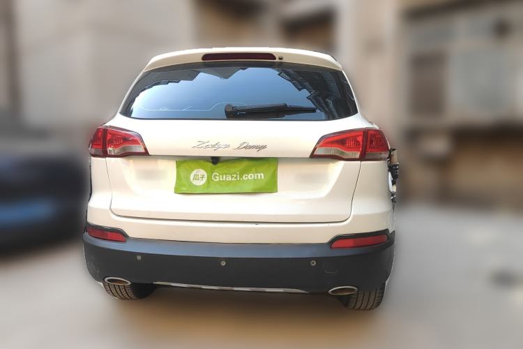 Used Zotye Domy X5 2017 Upgraded Model 1.5T Manual Luxury Version
