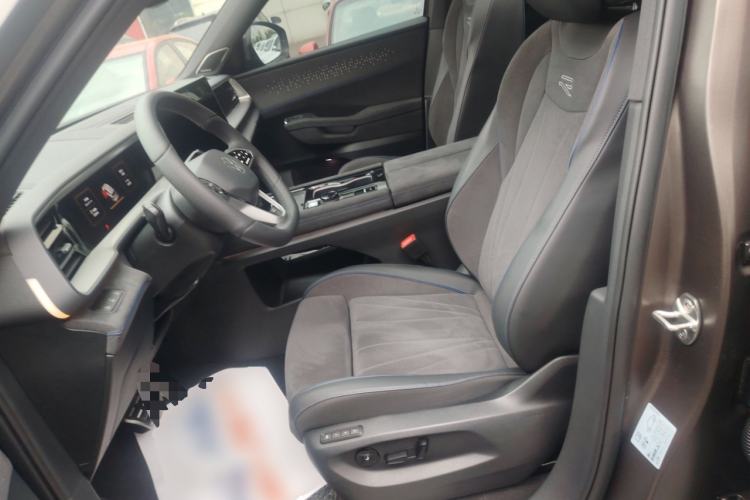 Used Volkswagen Teramont 2025 Tiguan Pro 450TSI Four-Wheel Drive Summit Edition Left Front Seat