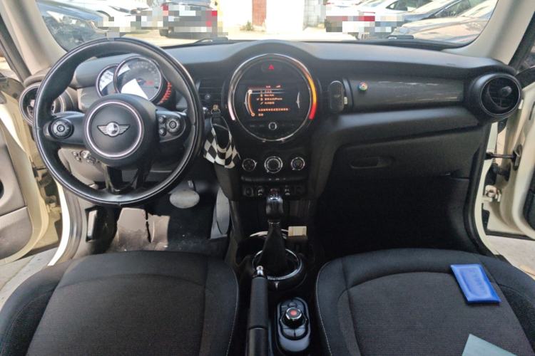 Used MINI 2016 1.5T COOPER Center Console