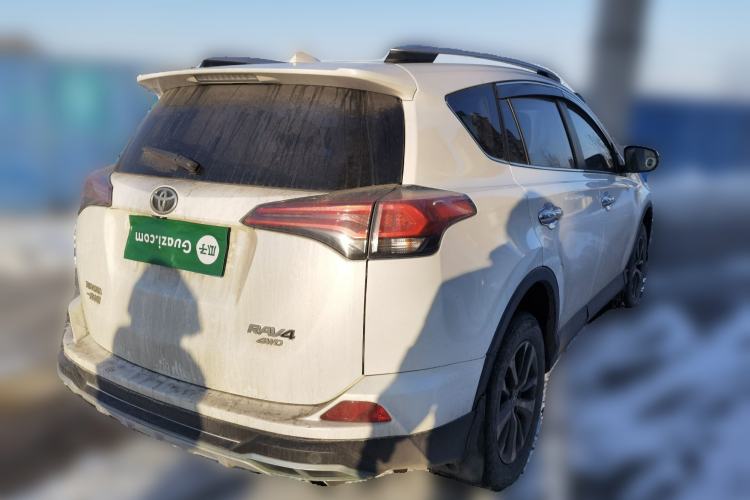 Used Toyota RAV4 2016 2.0L CVT 4x4 New Edition China V Standard
