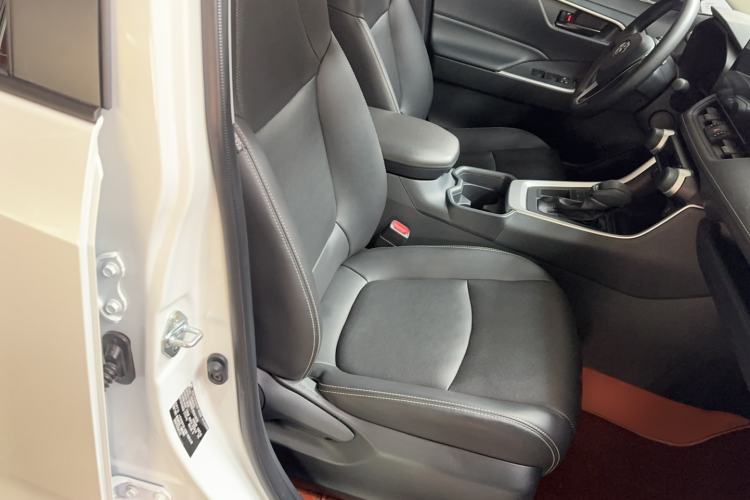 Used Toyota RAV4 2023 2.0L CVT Two-Wheel Drive Urban Edition
