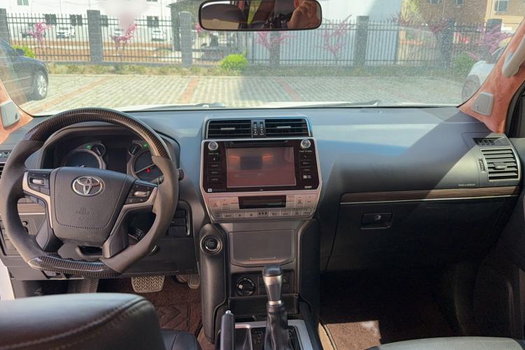Used Toyota Prado 2018 3.5L Automatic TX-L NAVI with Rear-Mounted Spare Tire
