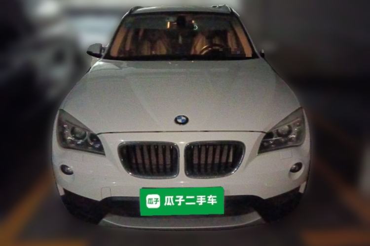 Used BMW X1 2012 sDrive18i Luxury Edition Front