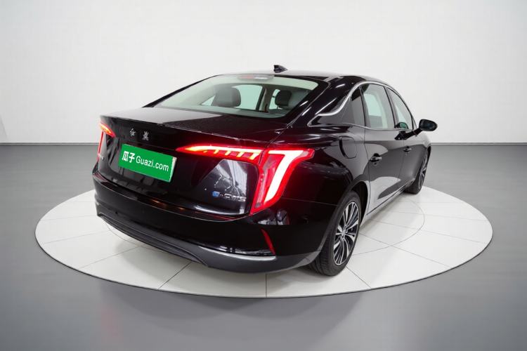 Used Hongqi E-QM5 2022 431 km Charge & Enjoy Edition