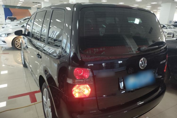 Used Volkswagen Touran 2013 1.4T Manual Fashion Edition 5 Seats Rear Left 45 Deg