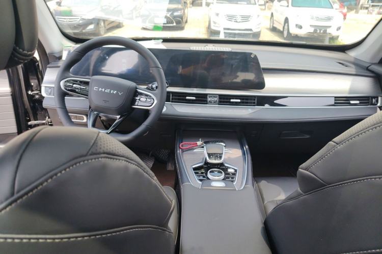 Used Chery Tiggo 8 PRO 2022 290T Two-Wheel Drive Sky Dome Edition 5 Seats Center Console