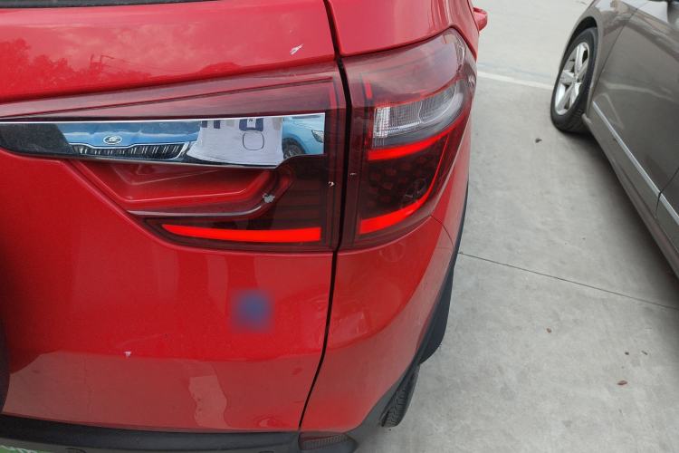 Used BYD Yuan New Energy 2018 EV360 Smart Connect Cool Edition Exterior 2