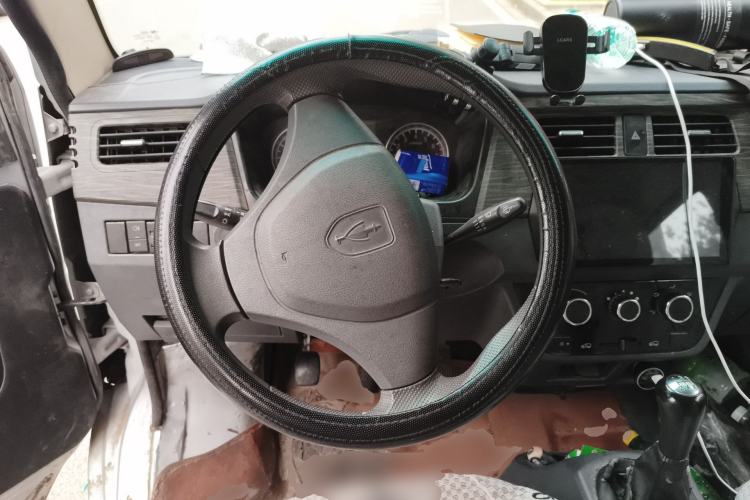 Used Jinbei Hiace X30 2020 1.5L Super-Comfortable Version China VI Standard SWC15M Steering Wheel