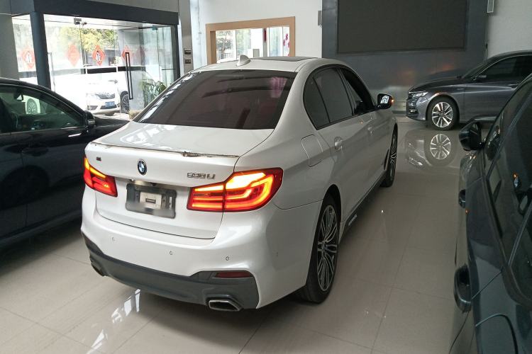 Used BMW 5 Series 2019 530Li Leading Model M Sport Package
