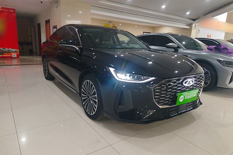 Used Chery Fengyun A8L 2025 1.5 TGDI 145 km Luxury Version Front Right 45 Deg