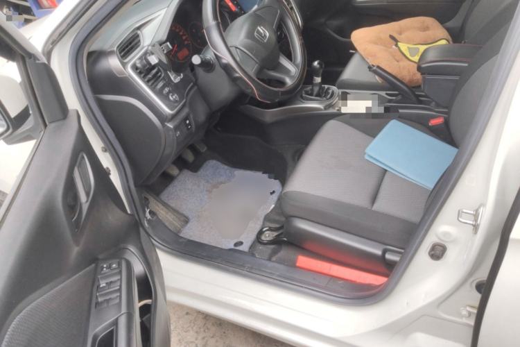 Used Honda Gienia 2017 1.5L Manual Classic Edition Driver Seat