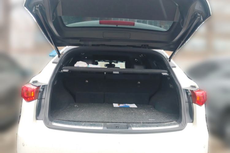 Used Infiniti QX70 2015 3.7L Shadow Edition Trunk