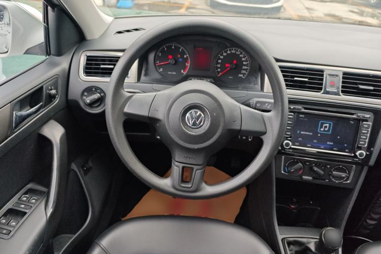 Used Volkswagen Santana 2015 1.6L Manual Comfort Edition Steering Wheel
