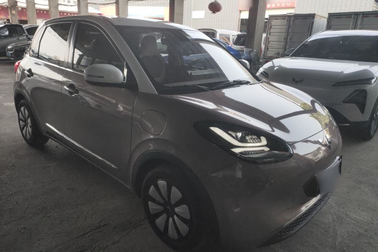 Used Wuling Bingo 2023 203km Comfort Edition Front Right 45 Deg