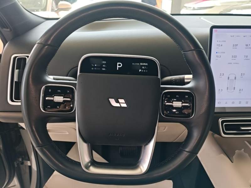Used Li Auto L9 2022 Max model — 10