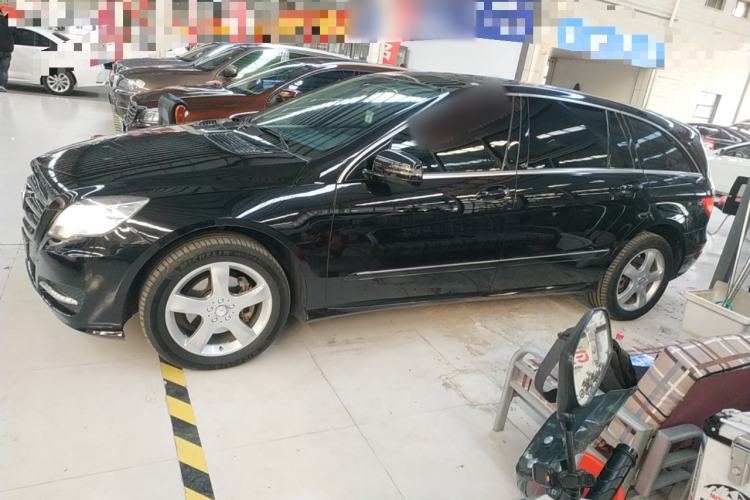 Used Mercedes-Benz R-Class 2014 R 320 4MATIC Luxury Model
