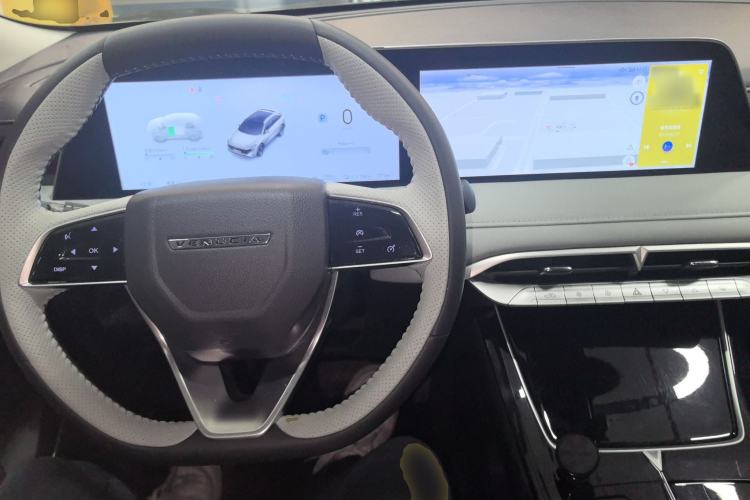 Used Venucia V DD-i 2023 110 km iE Version