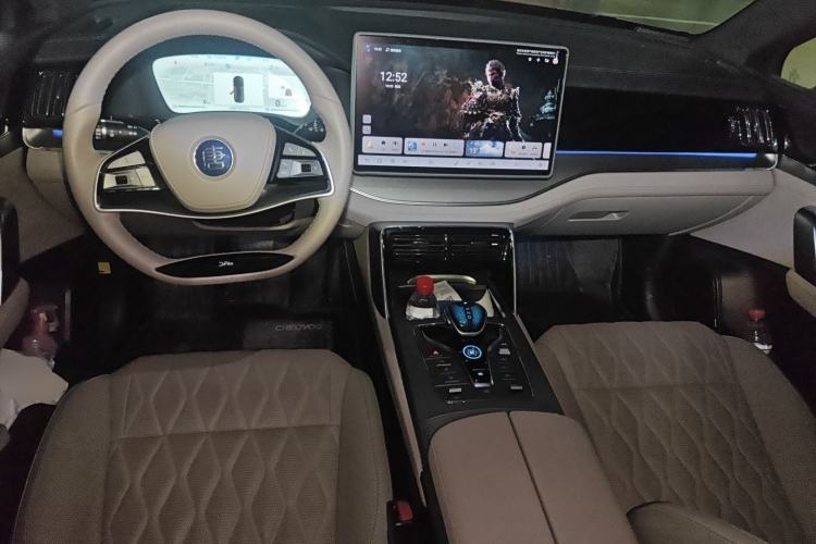 Used BYD Tang New Energy 2024 DM-i Glory Edition 112KM Prestige Model
