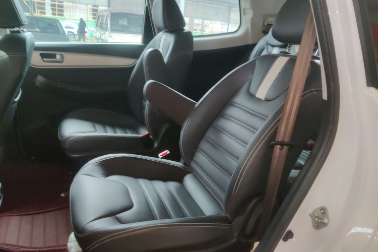 Used FORTHING SX6 2022 1.6L Manual Luxury Version