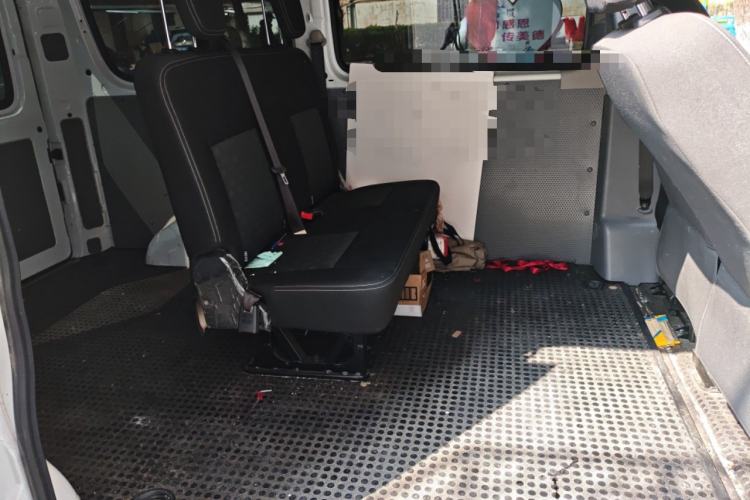 Used SAIC MAXUS Xintu V80 2023 2.0T AMT Classic Aoyuntong Short Wheelbase Ultra-Low Roof 5/6-Seater