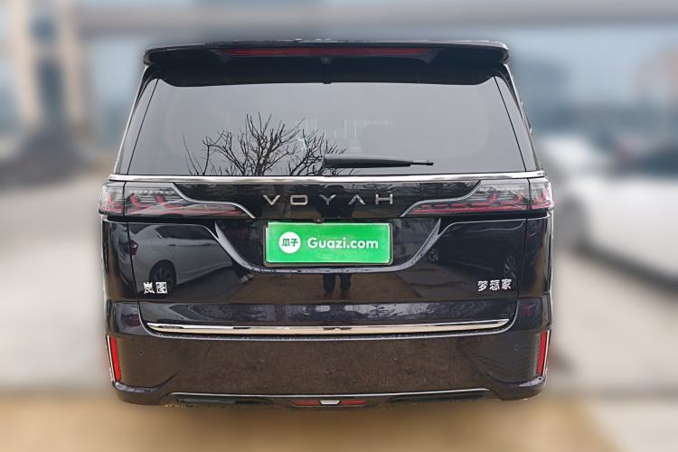 Used VOYAH Dream 2025 PHEV Four-Wheel-Drive Flagship Version – Qiankun Edition Rear