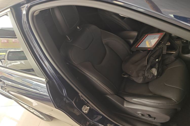 Used Jeep Cherokee 2016 2.4L Professional Smart Version