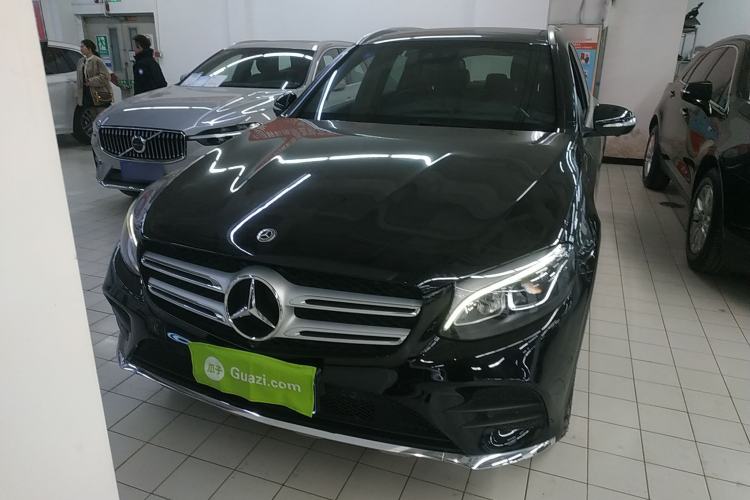 Used Mercedes-Benz GLC 2019 Facelift GLC 260 L 4MATIC Luxury Model
