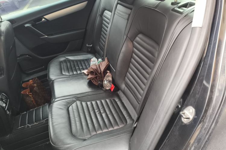 Used Volkswagen Magotan 2015 1.8TSI Advanced Model Left Rear Seat