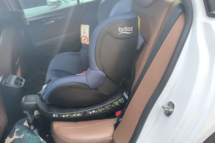 Used Buick Regal 2017 20T Elite Edition Left Rear Seat