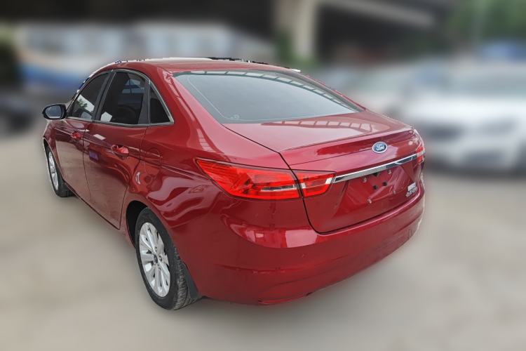 Used Ford Escort 2015 1.5L Automatic Fashion Model
