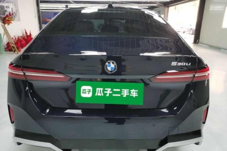 Used BMW 5 Series 2024 530Li Luxury Edition M Sport Package