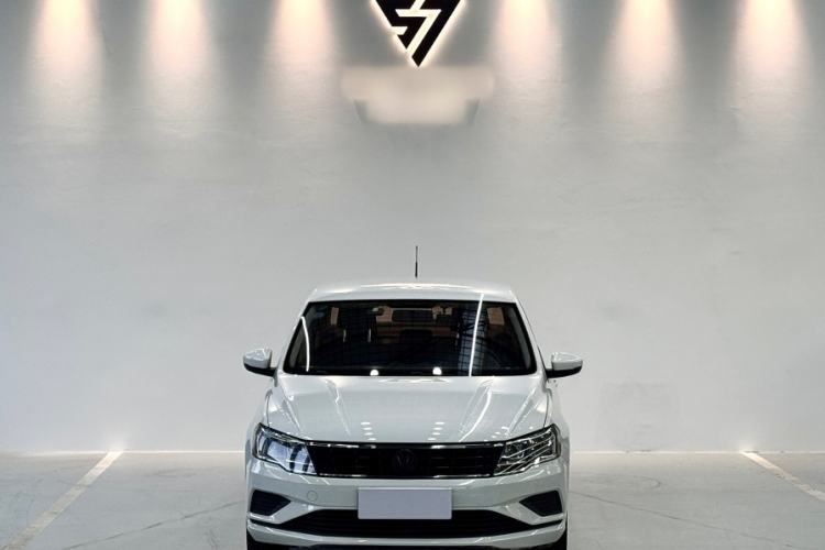 Used Volkswagen Jetta 2019 Dream Edition 1.5L Manual Fashion Version