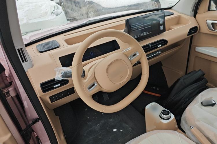 Used Geely Galaxy Panda 2024 Panda Mini 200km Endurance Bear