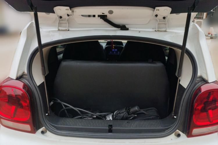 Used Roewe Clever 2021 302 km New Four-Seater Super-Efficient Version