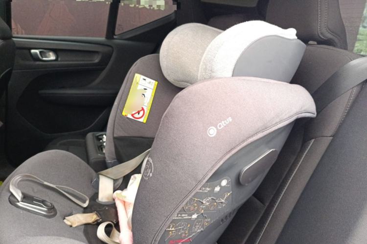 Used Volvo XC40 2022 T4 Four-Wheel Drive Smart & Stylish Edition Left Rear Seat