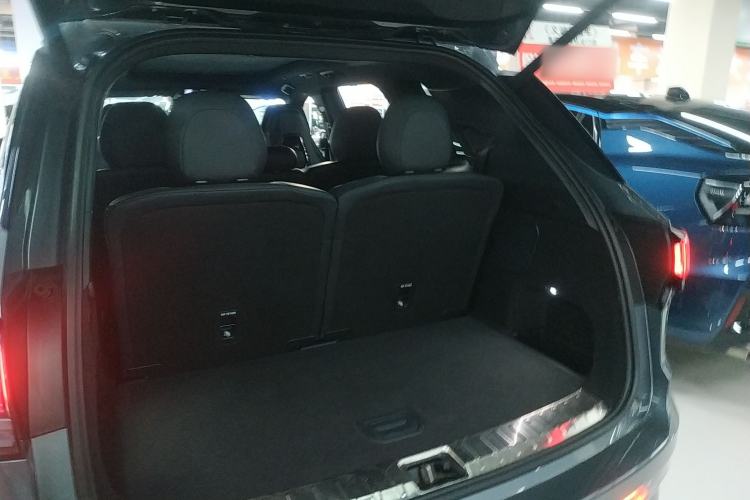 Used Lynk & Co 09 2021 2.0T Halo Seven-Seater