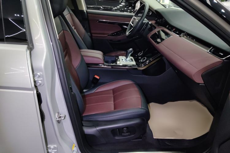 Used Land Rover Range Evoque 2023 Aurora L 249 PS Luxury Edition
