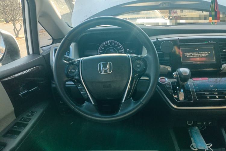 Used Honda Odyssey 2015 Updated Version 2.4L Smart Edition
