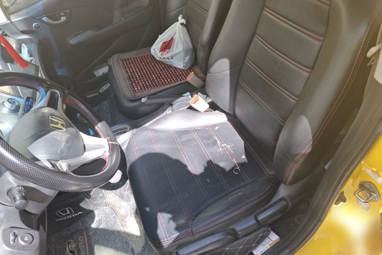 Used Honda Fit 2011 1.3L automatic comfort version Left Front Seat