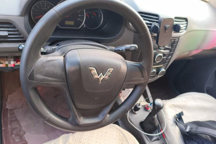 Used Wuling Hongguang 2016 1.5L Restyled S Comfort Version
