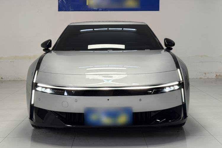 Used XPeng P7 2025 Model—750 All-Wheel-Drive High-Performance Ultra Exterior 1