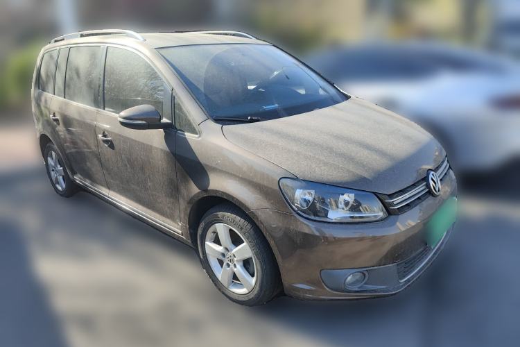 Used Volkswagen Touran 2011 1.4T DSG Zhiya Edition 5 Seats Front Right 45 Deg