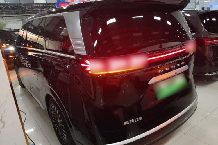 Used Denza D9 2024 DM-i 970 Luxury Model